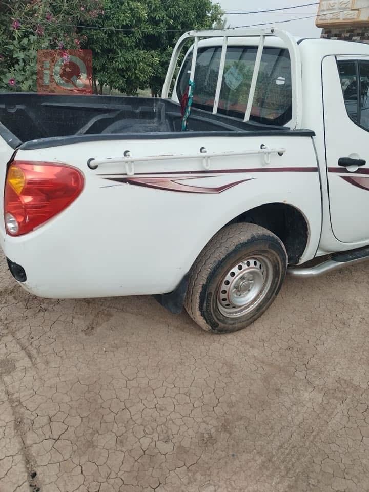 ميتسوبيشي L200
